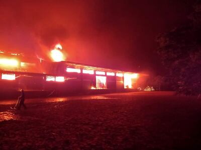 El bloque incendiado tiene al menos 7 mil metros cuadrados.