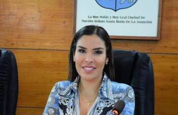 Concejala Fiorella Forestieri, presidenta de la Comisión de Equidad de Género de la Junta.