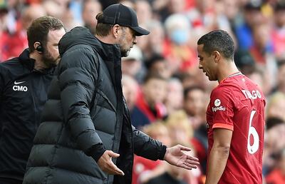 Thiago Alcántara será titular en el Liverpool