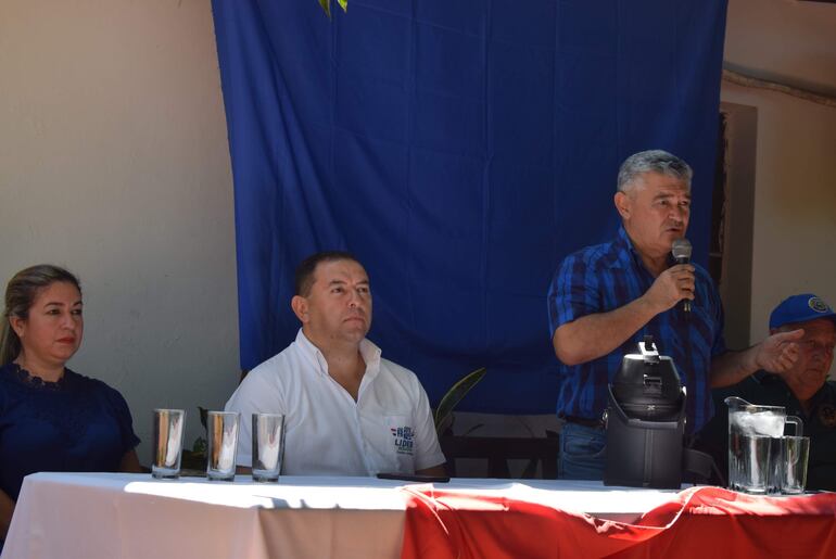 El candidato a ser reelecto como diputado, Jorge Avalos Mariño, dijo que es ahora la oportunidad de hacer el cambio en nuestro país.