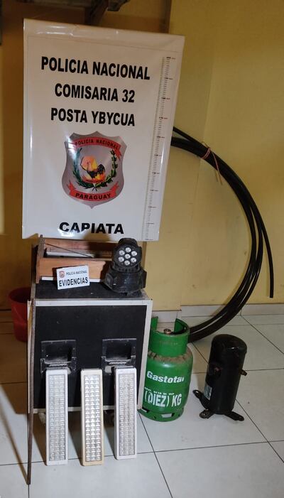 Elementos robados por los ladrones en Capiatá.