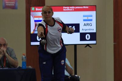Susana de García durante las semifinales del Bochas estilo Petanca en los Juegos Suramericanos Asunción 2022.