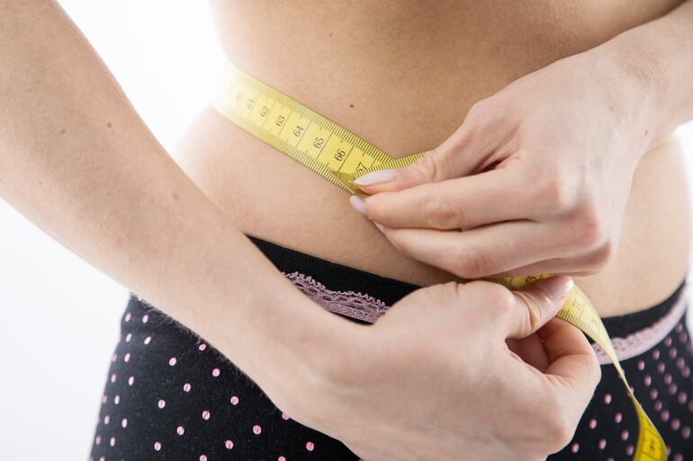 La falta de menstruación sin mediar embarazo suele darse en mujeres muy delgadas y deportistas.