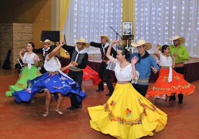 Los pobladores acompañaron la tradicional serenata en honor a la festividad de su santo patrono.