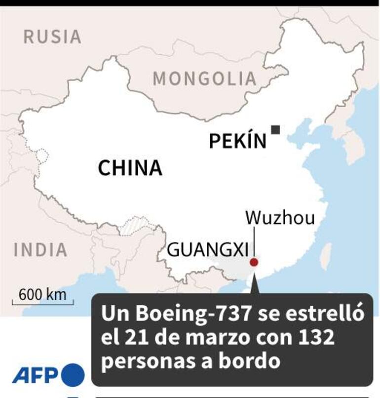 Mapa con la localización de la zona en la que se estrelló un avión con 132 pasajeros a bordo el lunes, según la televisión pública china - AFP / AFP