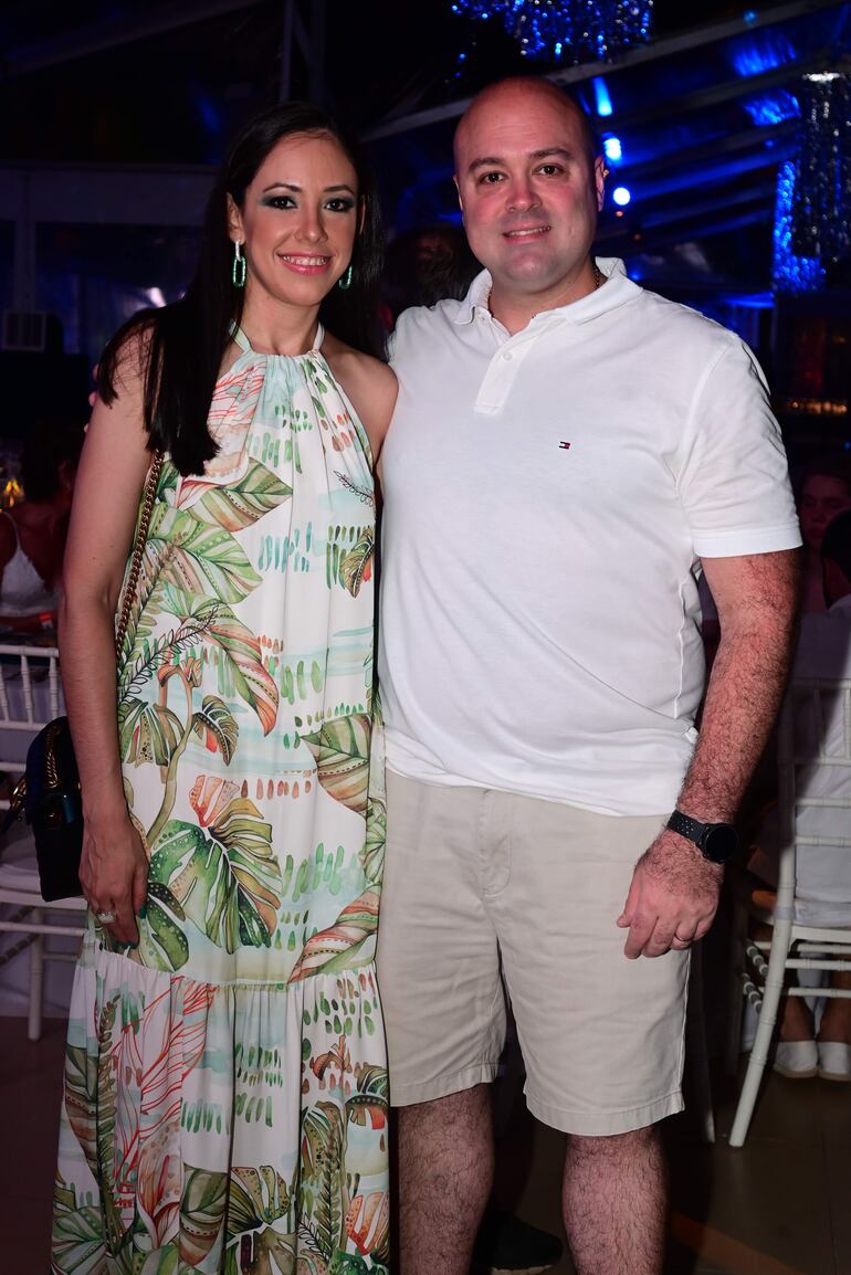 Diana Rolón y Diego Bravard en el Club Centenario.