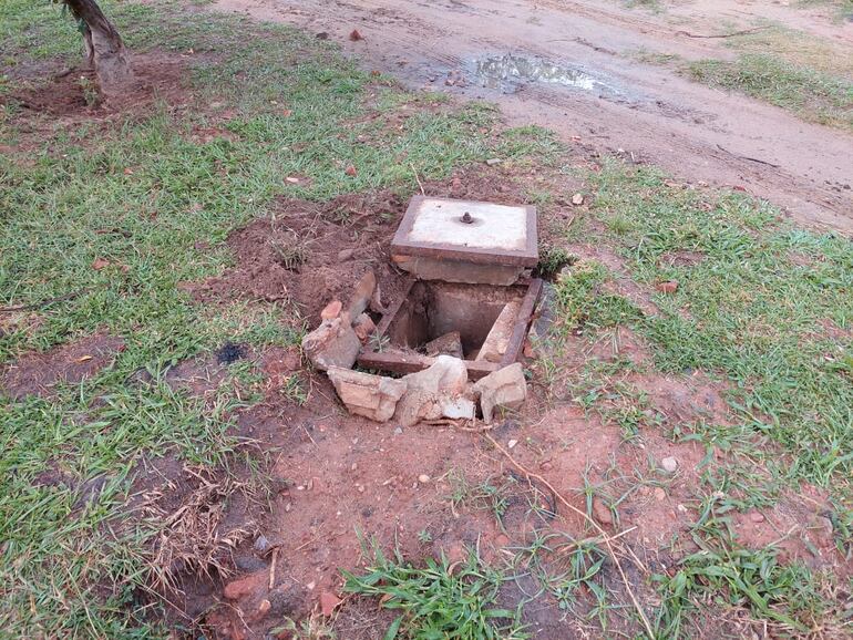 La Plaza Bicentenario fue saqueada.