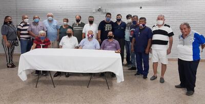 Miembros de la Comisión Directiva del Fomento de Barrio Obrero, electos en  asamblea del club.