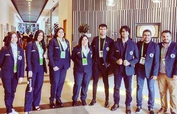 La delegación paraguaya que se encuentra compitiendo en la 44ª Olimpiada de Ajedrez, en India.