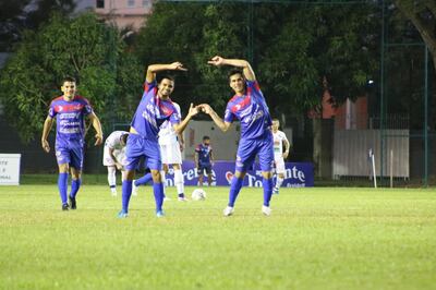 Independiente goleó a Iteño en el último juego de la séptima fecha de la Intermedia