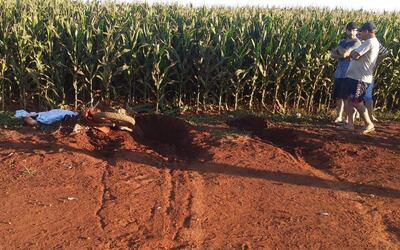 El motociclista murió en el acto a raíz de las múltiples lesiones que sufrió tras el impacto.