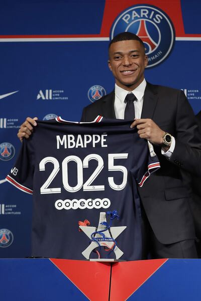 Kylian Mbappé Lottin inició su carrera profesional en Mónaco, desde donde pasó al PSG.