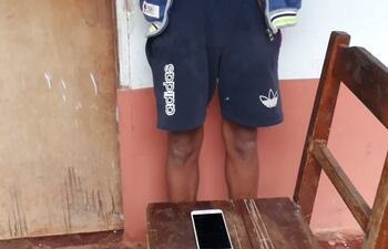 Hugo Brian Benítez, detenido con el celular robado a la trabajadora de la empresa de telefonía.