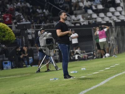 Julio César Cáceres durante el clásico más añejo contra Guaraní por la undécima jornada del torneo Apertura 2022.