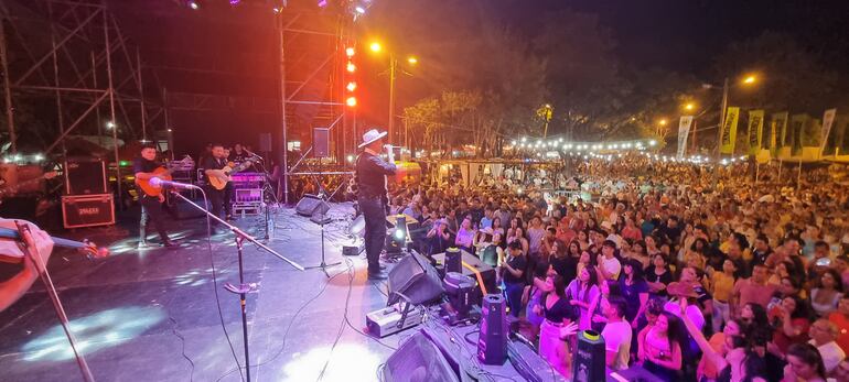 Ángelo Aranda fue el artista internacional que participo en la XXII edición del festival del Batiburrillo, Siriki y Chorizo Sanjuanio.