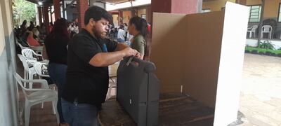 Unas 40 máquinas de votación fueron reemplazadas debido a  que sufrieron averías.