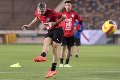 Julio Enciso, durante el entrenamiento de la Selección Nacional en el estadio Monumental de Lima.
