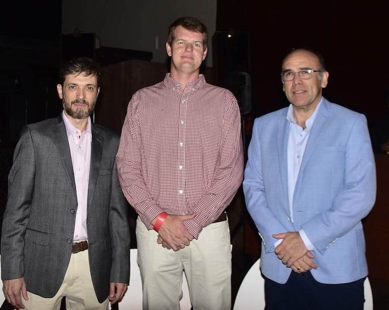 Ale Canan, Wilson Muller y Jorge Cáceres.