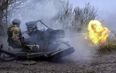 Miembros de las fuerzas de defensa de Ucrania en la regiónde Kharkiv. (EFE/EPA)