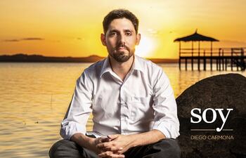 Diego Carmona, cantautor nacional.