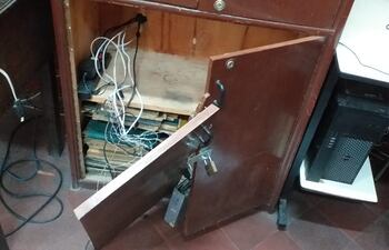 Robo y destrozos en la escuela básica República del Brasil