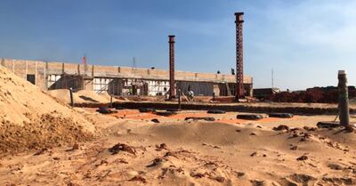 La construcción de la estación de servicios de Petropar, en Arroyos y Esteros.