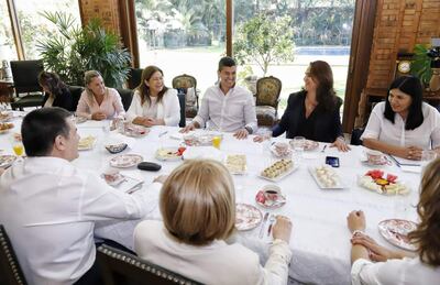 Mujeres de Honor Colorado que aspiran ir al Senado. Entre ellas Lizarella Valiente, esposa de Óscar "Nenecho" Rodríguez.