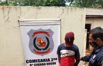 El sindicado fue aprehendido tras asaltar a la mujer.