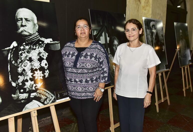  María Liz Cristaldo e Idalina López.
