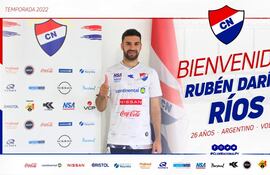El argentino Rubén Ríos, durante su presentación en Nacional.