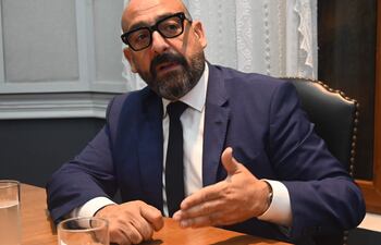 El parlamentario español Jordi Cañas, durante una visita a Asunción como parte de la delegación de la Unión Europea.