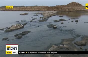 Zonas del río Paraguay se pueden cruzar caminando