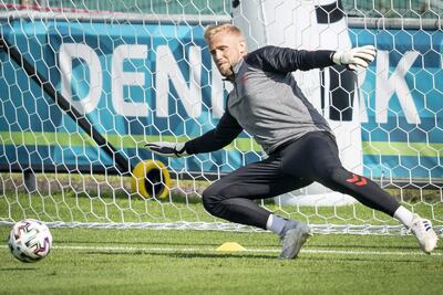 Kasper Schmeichel, arquero danés que juega en el Leicester City F. C. de la Premier League .