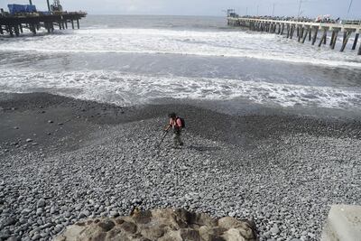 Imágenes del muelle del puerto de La Libertad (El Salvador).