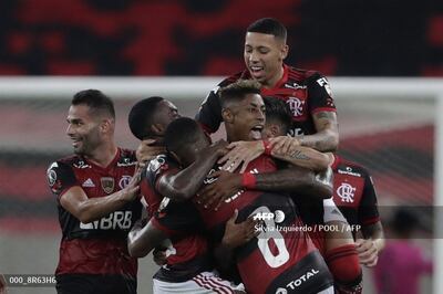 Flamengo busca el liderato del grupo.