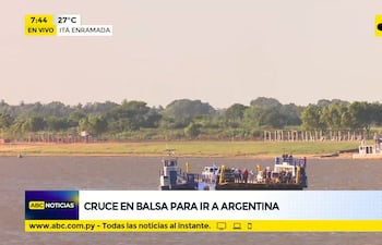 Cruce en balsa para ir a Argentina