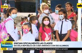 ¡Vuelve a sonar el timbre y los estudiantes se alistan!