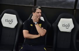 Hernán Rodrigo López, entrenador de Guaraní.