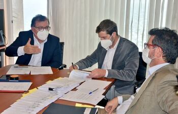 Nicanor Duarte Frutos se reunió ayer con su par de Argentina, Ignacio Barrios Arrechea.