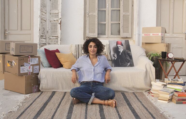 Golshifteh Farahani es la protagonista de la película “Un diván en Túnez”, que podrá verse hoy de forma gratuita en la Alianza Francesa.