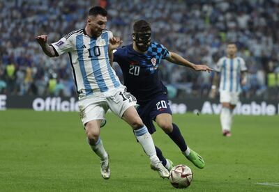 Lionel Messi, el líder y capitán de la selección argentina que jugará su segunda final de un Mundial