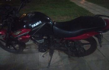 Policía recupera una moto robada y la devuelve al dueño