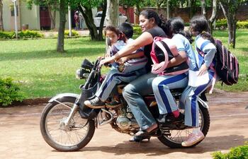 El Hospital de Trauma asistió a seis menores -entre niños y adolescentes- que fueron víctimas de accidentes en motos durante la última semana.