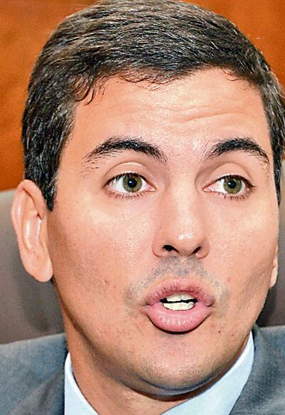 Santiago Peña, exministro de Hacienda.