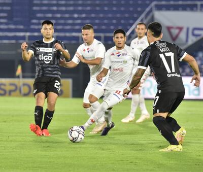 Nacional recibe a Libertad en el Defensores del Chaco.