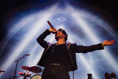 Brendon Urie, vocalista y líder de la agrupación de pop rock Panic! At The Disco.