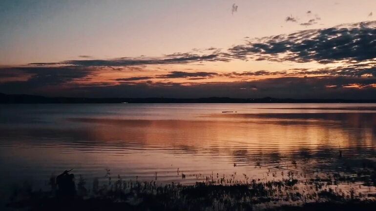 En el año 2014, el lago Ypacaraí fue declarado Área Silvestre Protegida (ASP), en la categoría de Reserva de Recursos Manejados por la Ley 5256/14.