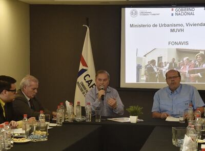 A inicios del año Dany Durand y José Luis Heisecke se reunieron y acordaron  trabajar en conjunto. Denuncian que ello no se cumple.