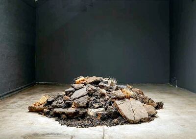 Una de las obras que forma parte de la exposición “Cartografías de la desobediencia”, de la artista paraguaya Ana Baumann.