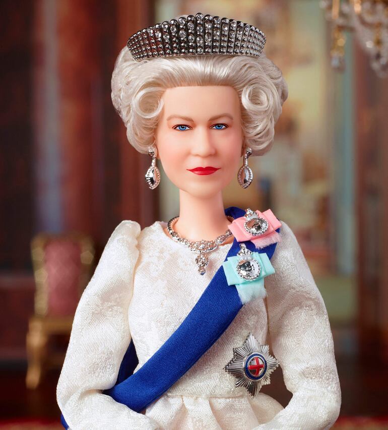 La Barbie Isabel II, de Mattel.